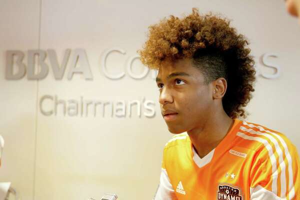 Bush S Salazar Developing Skills As Member Of Dynamo Academy Houstonchronicle Com