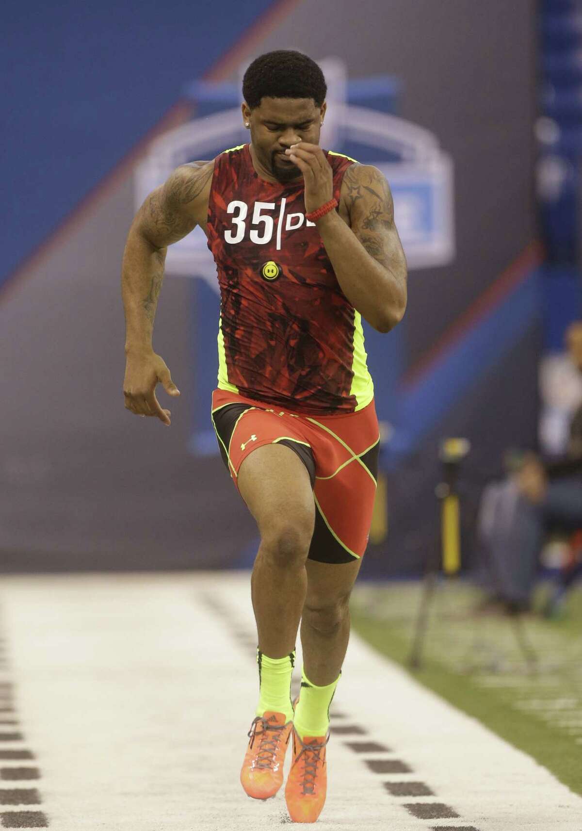 Texas A&M defensive end Damontre Moore posted a disappointing time of 4.95 seconds in the 40-yard dash in the recent NFL Scouting Combine.