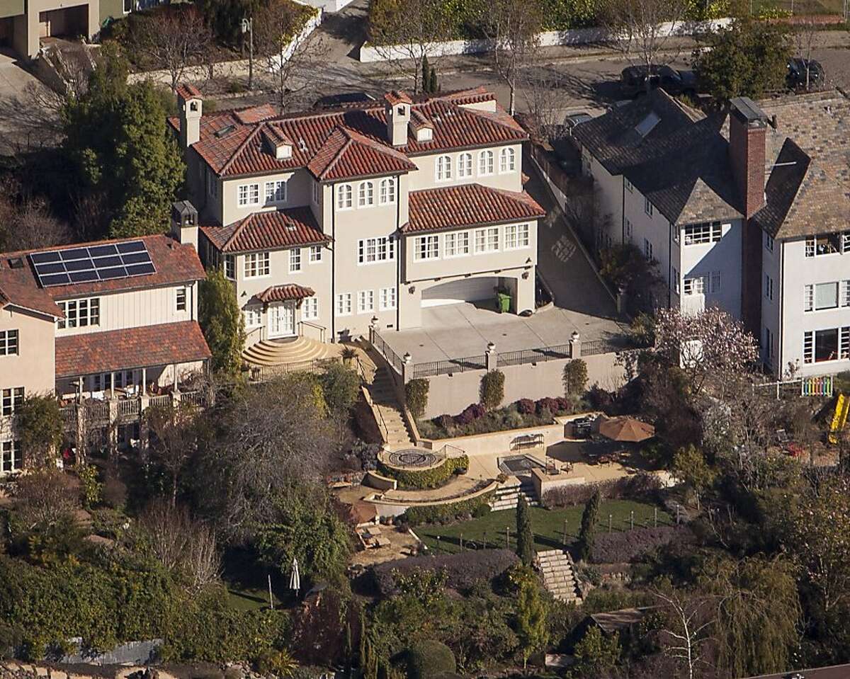 Classic meets modern in Upper Rockridge home