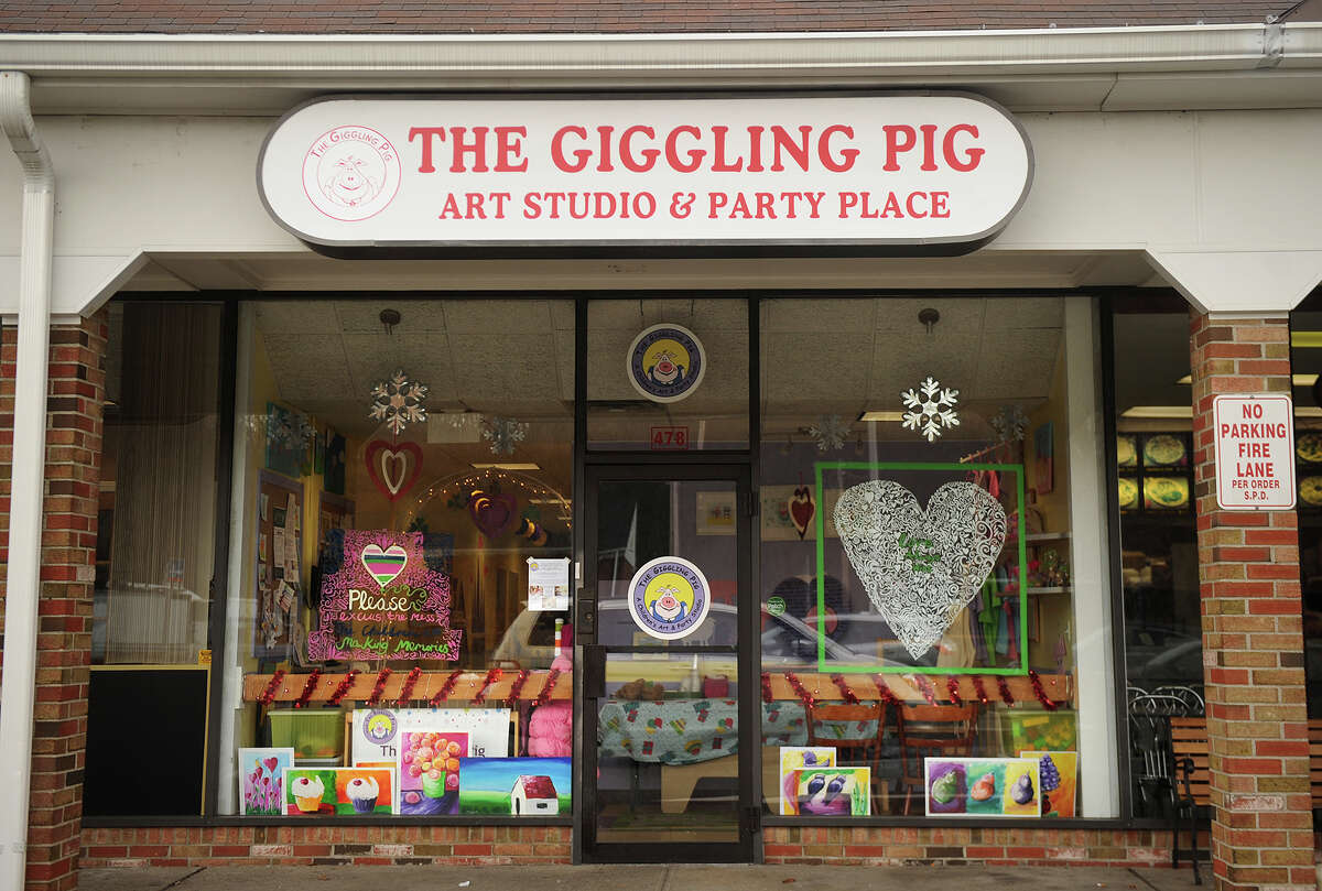 The Giggling Pig, an art studio for all ages
