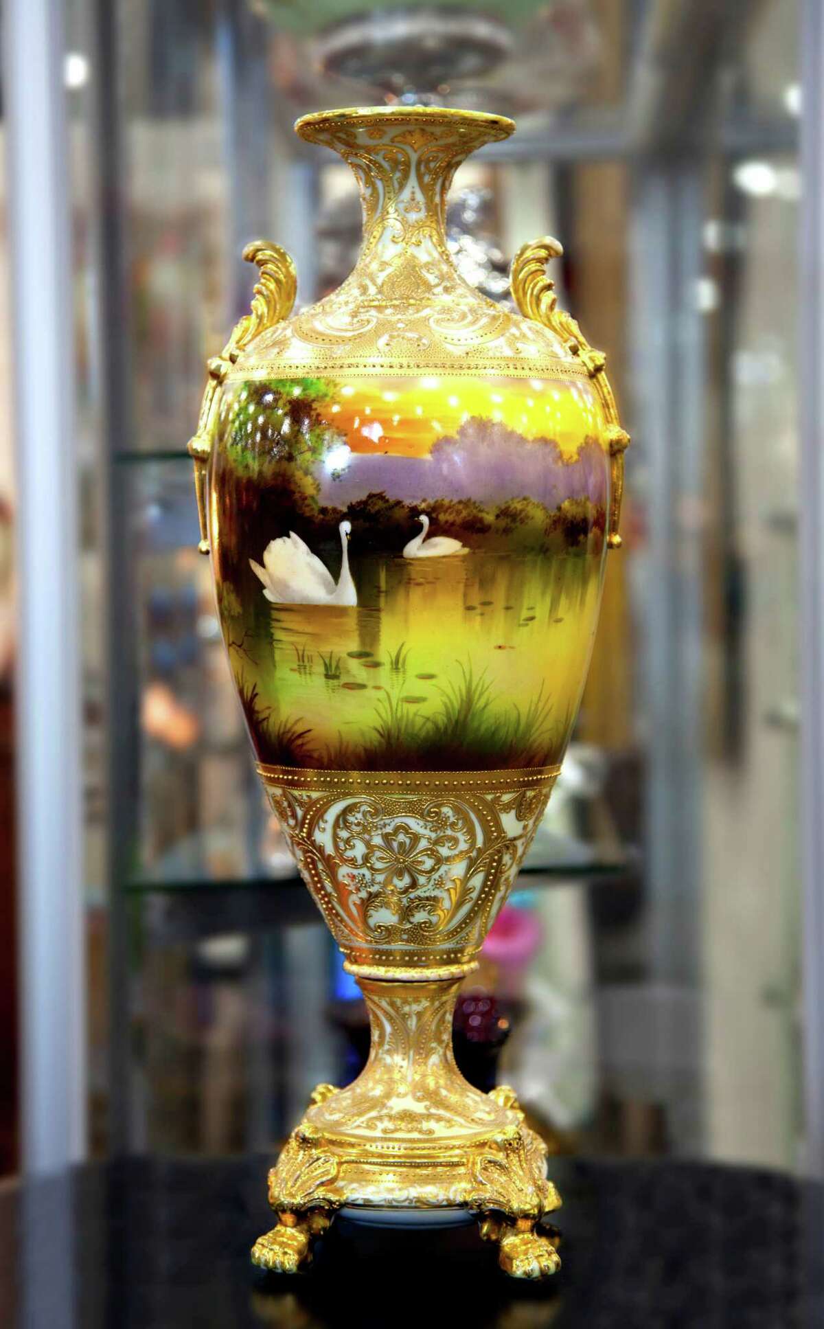 HADA showcase at R. Brown