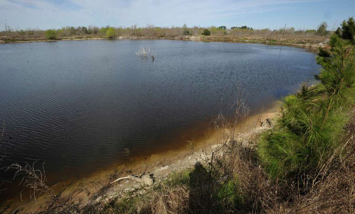 For Daisetta residents, sinkhole is just scenery now