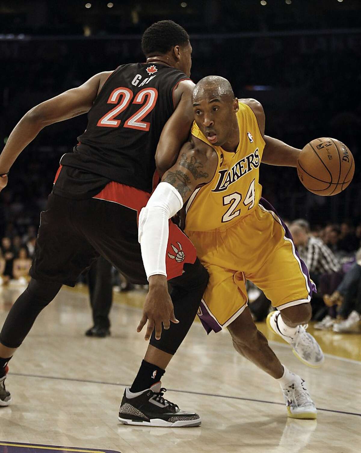 Kobe Bryant willing Lakers to wins