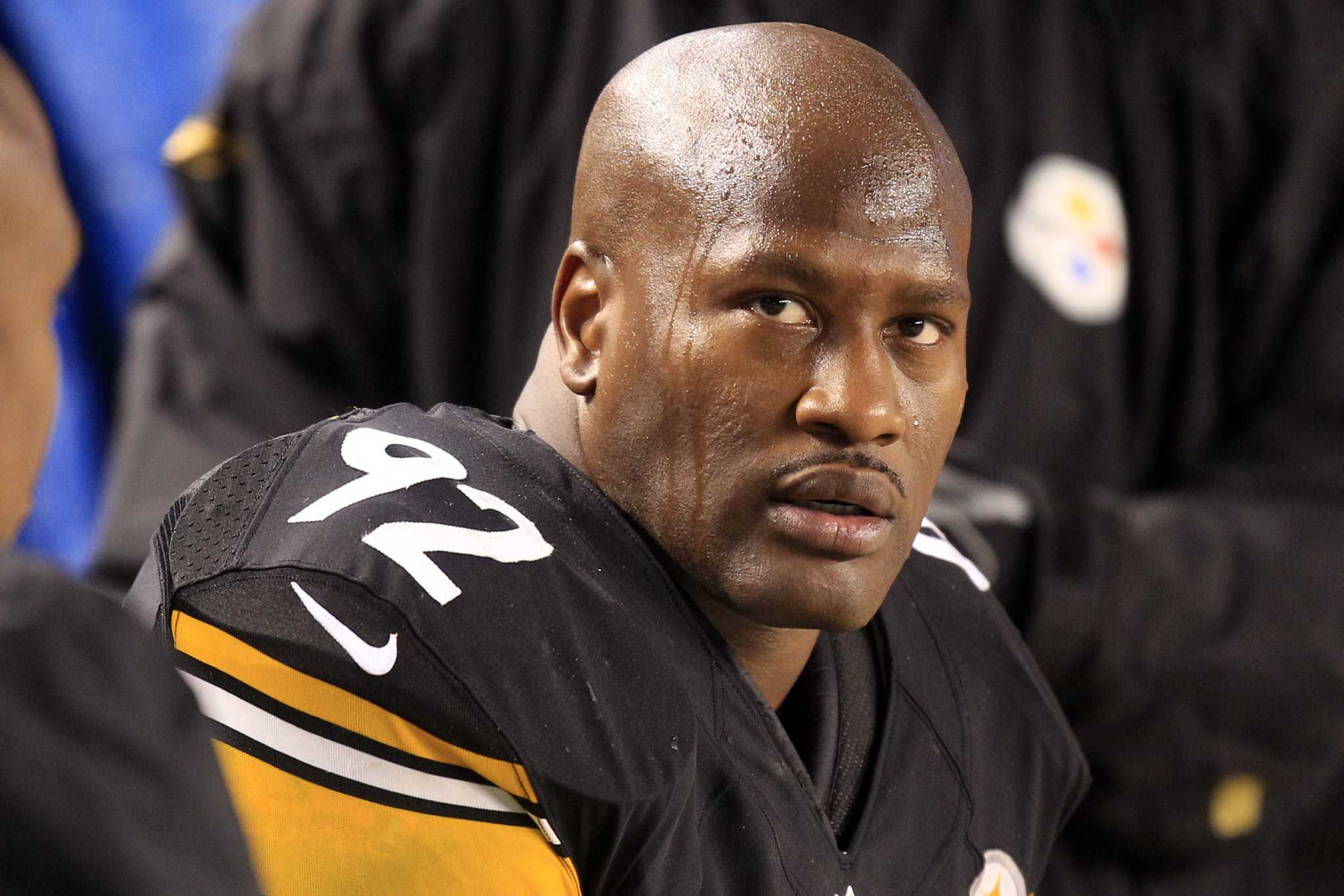 Ex-Steelers star linebacker James Harrison signs with Patriots