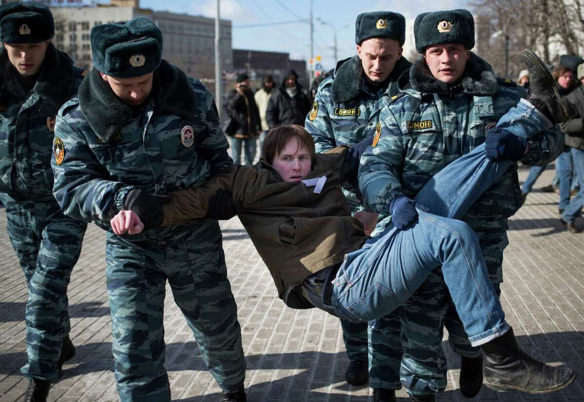 World News Photos FEMEN Strikes Death Penalty Riots And More world-news-photos-femen-strikes-death-penalty-riots-and-more