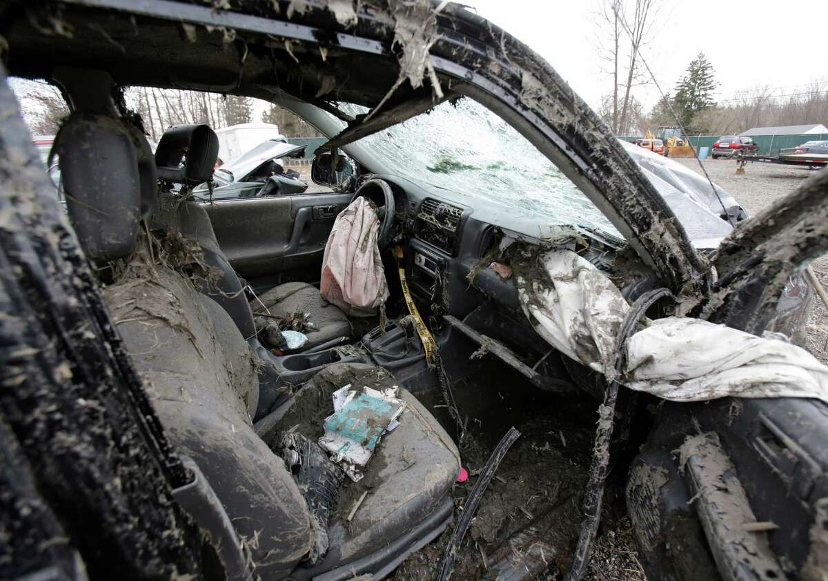 Owner SUV in Ohio crash that killed 6 was stolen