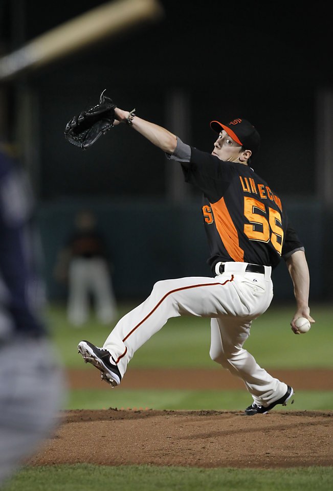 Lincecum happy with progress on blister