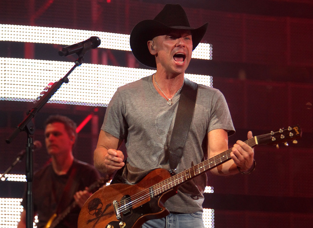 Kenny Chesney to play Houston's BBVA Compass Stadium