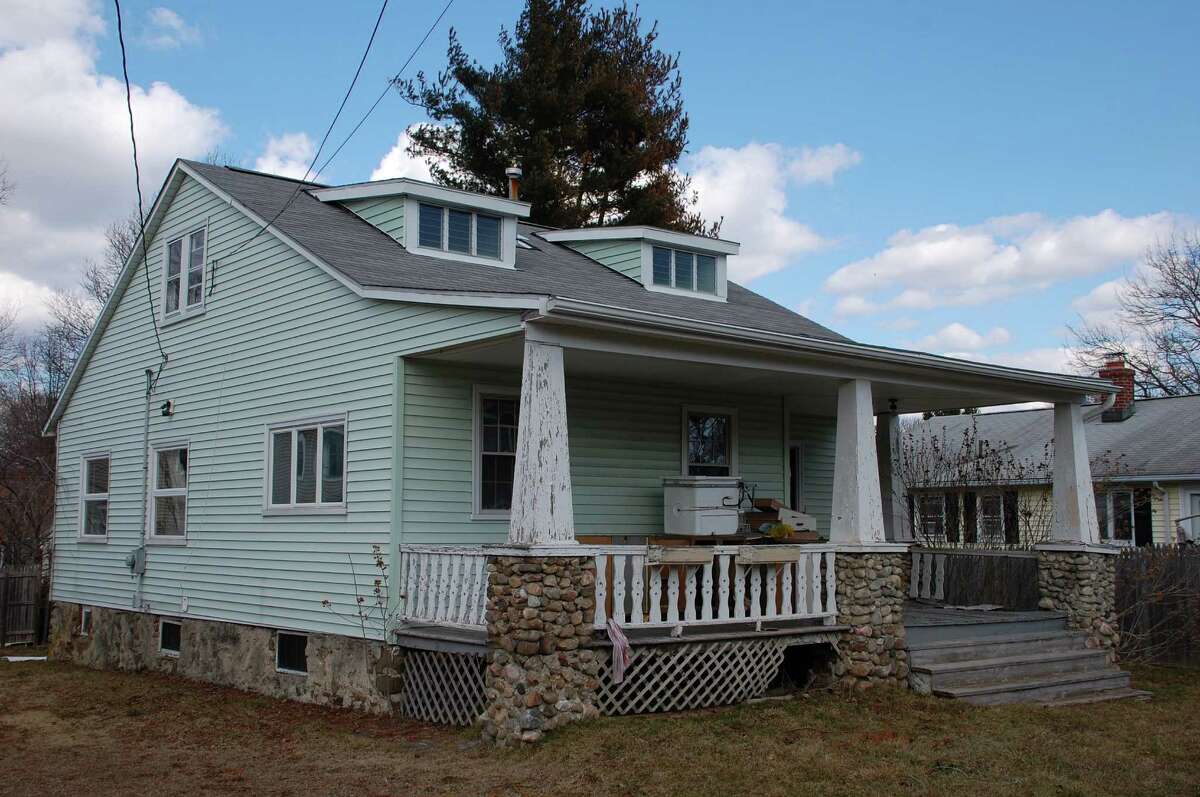 Fairfield, First in Flight? From museum to pancakes, Whitehead tributes soar