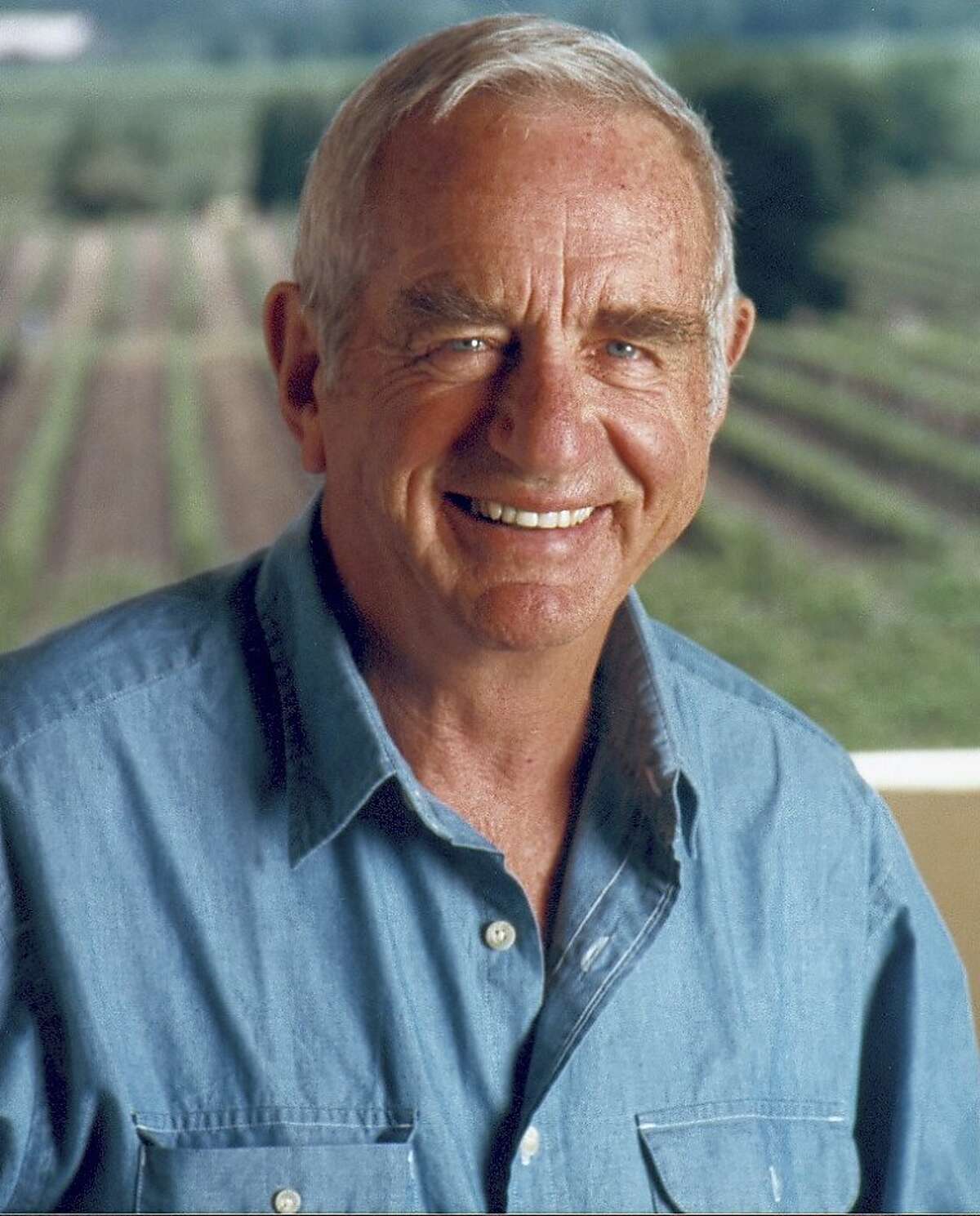 Jim Barrett, renowned vintner, dies