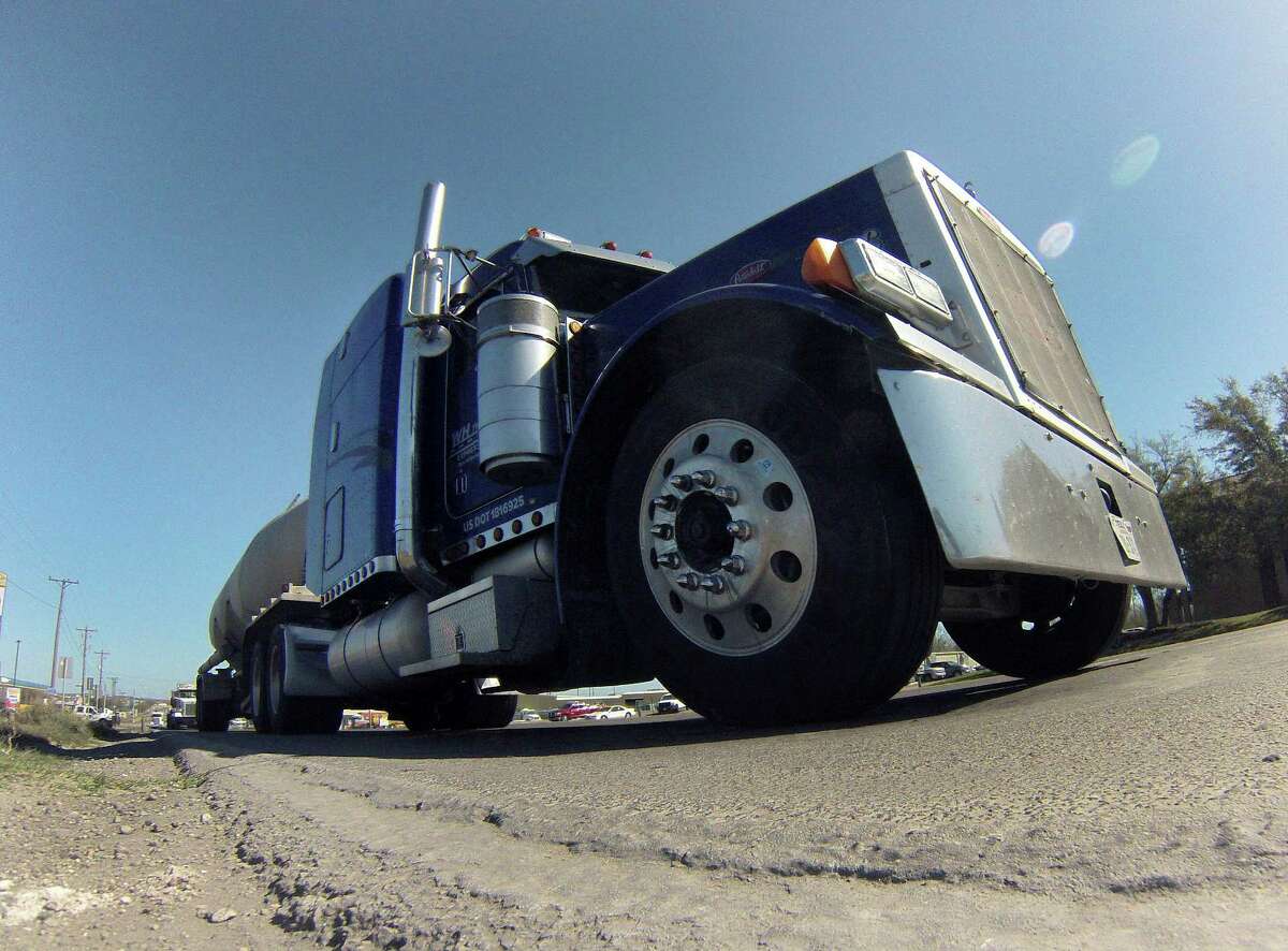 Eagle Ford fatal crashes up 40 percent