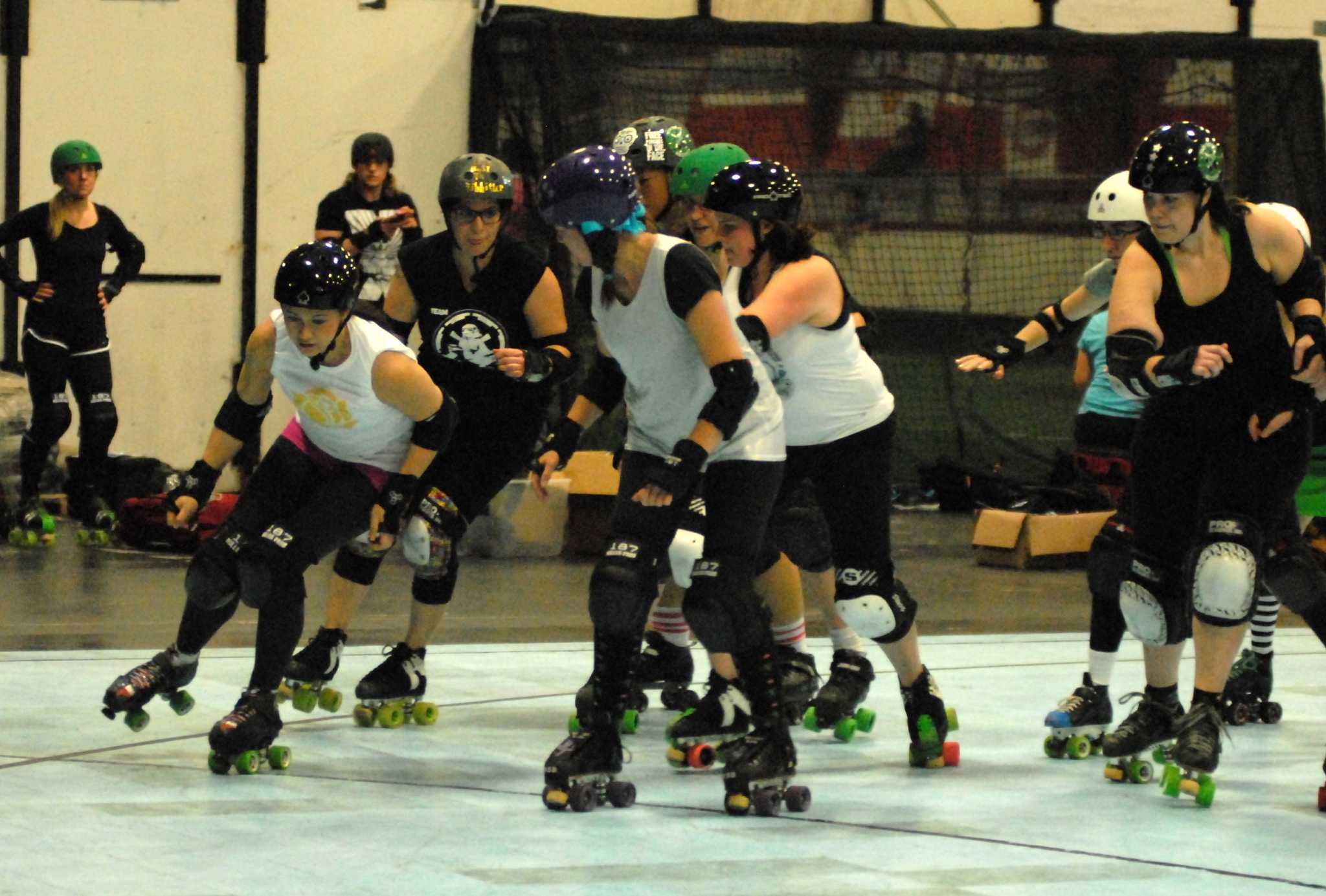 Derby league recruits skaters in Fort Bend County