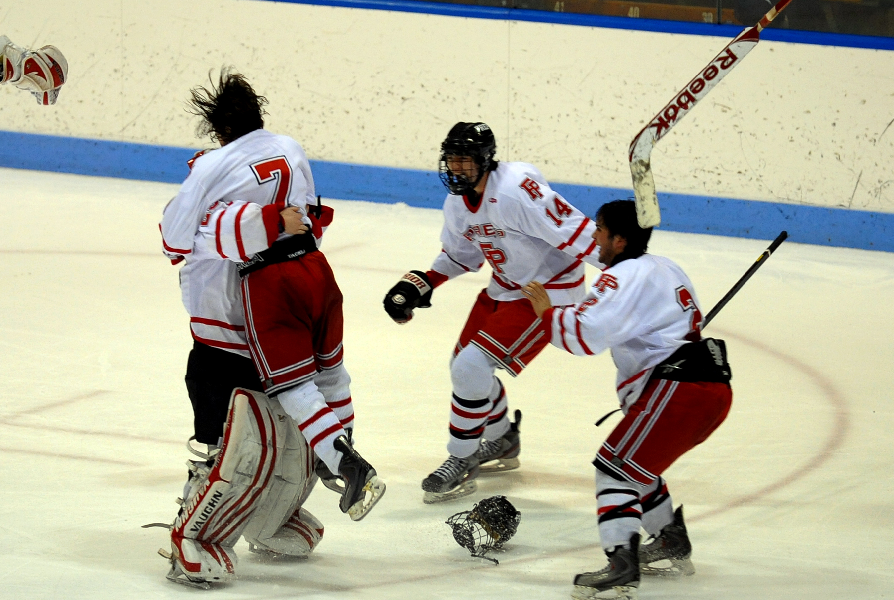 Div. I Boys Hockey championship, Sports