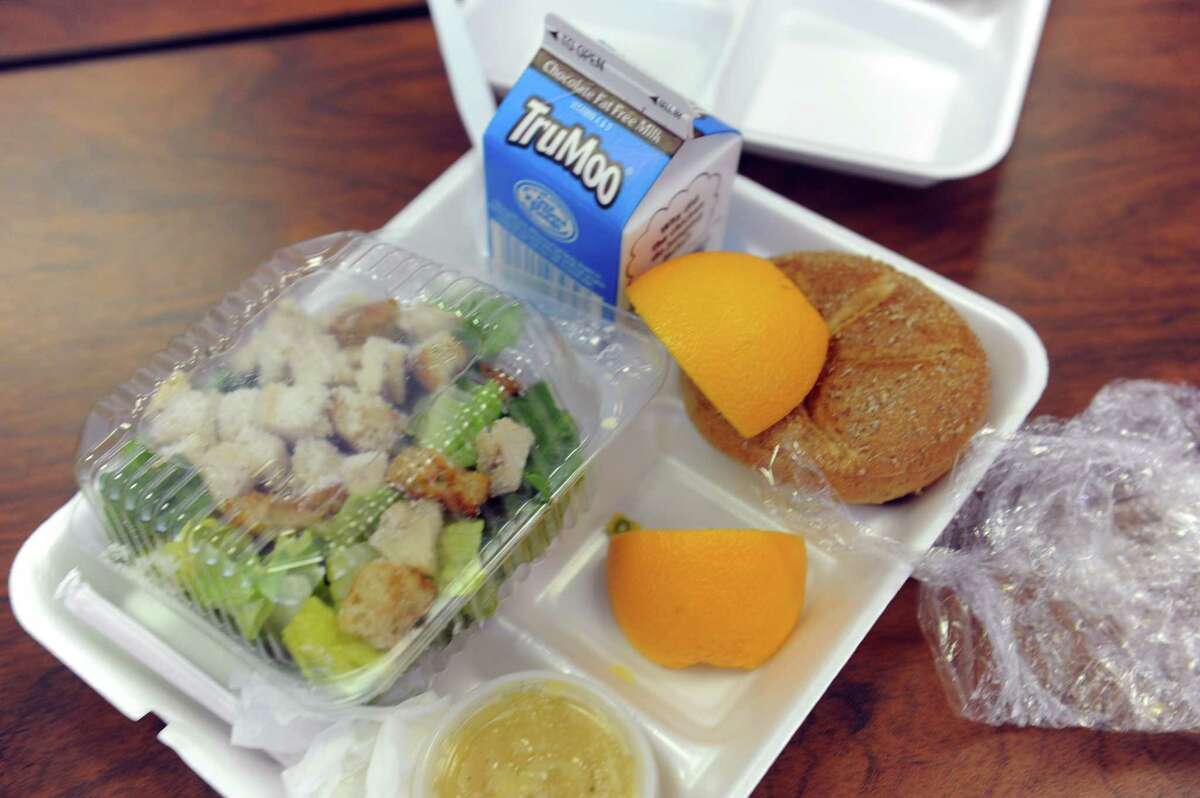 New healthy lunch program gets good reviews