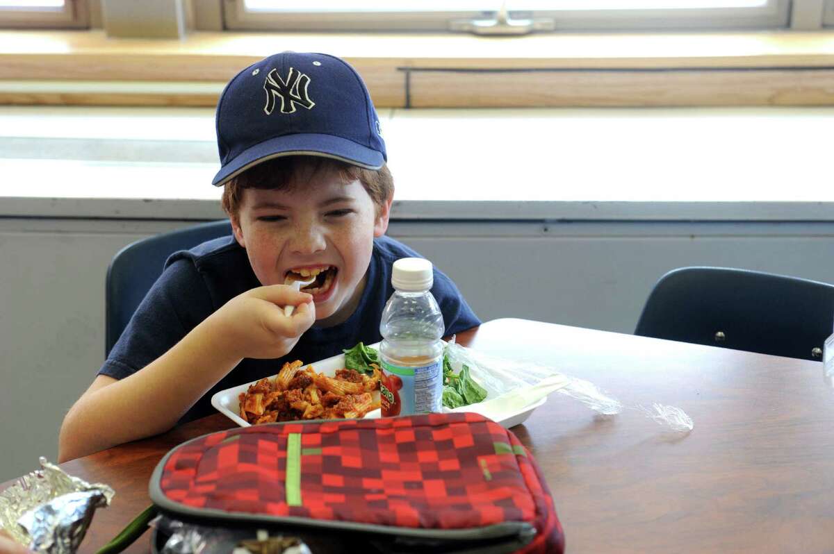 New healthy lunch program gets good reviews