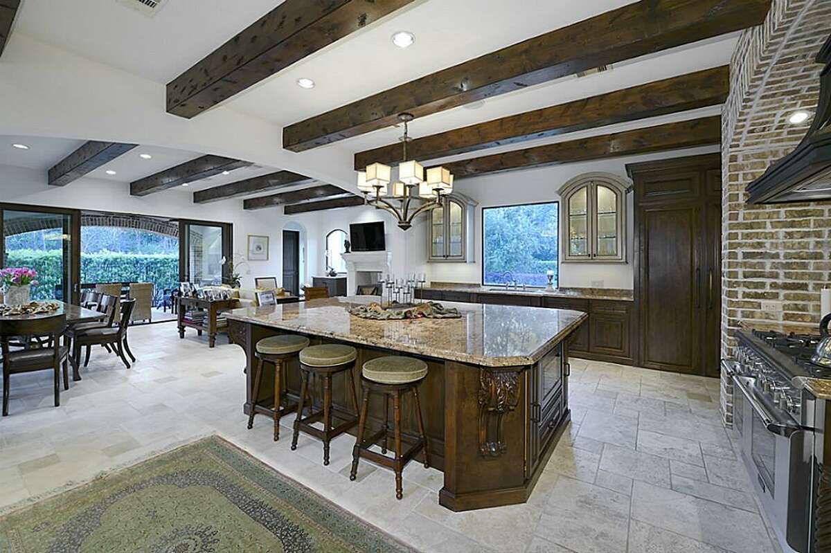 toms spanish villa