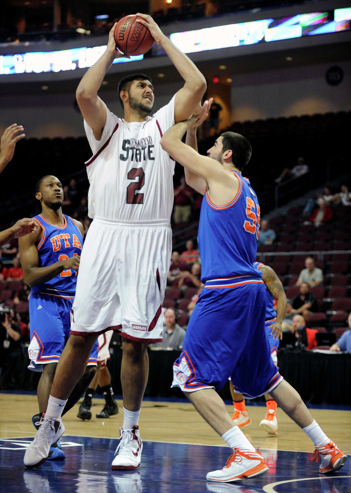 Sim Bhullar, who was born in Toronto to Indian-born parents, becomes the eighth NBA player to stand at least 7-foot-5.