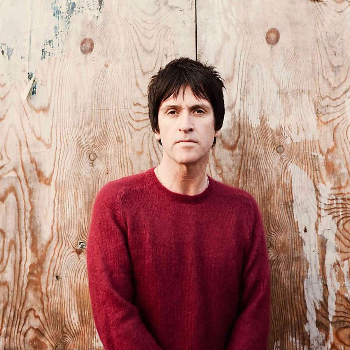 Johnny Marr takes a bow on his own