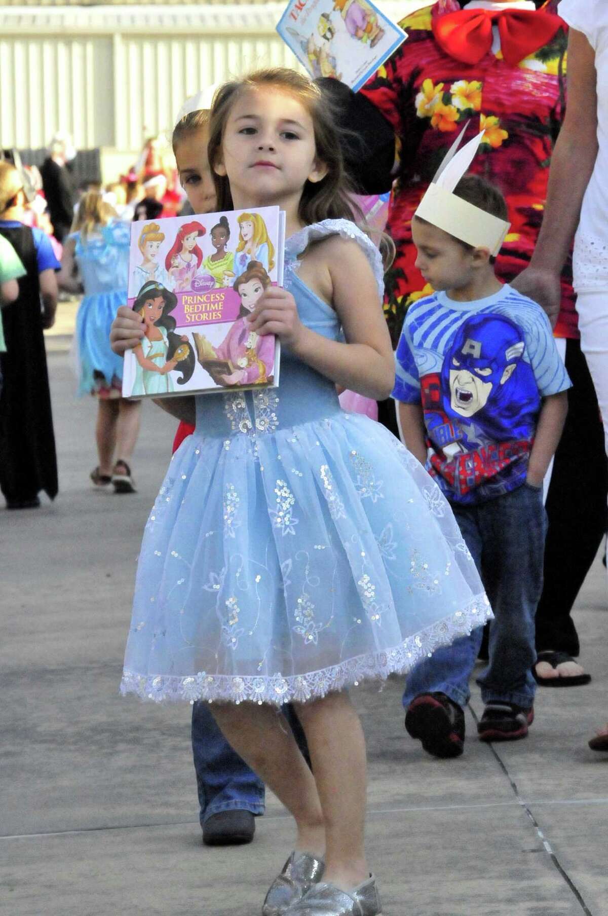 Photos Lumberton Early Childhood School Storybook Character Day Parade