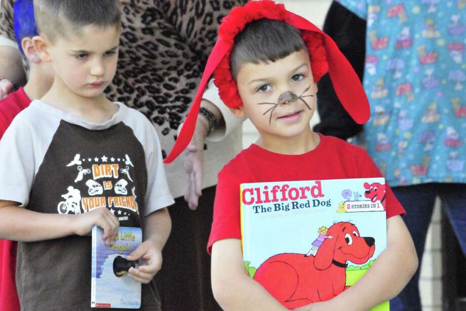 Photos Lumberton Early Childhood School Storybook Character Day Parade