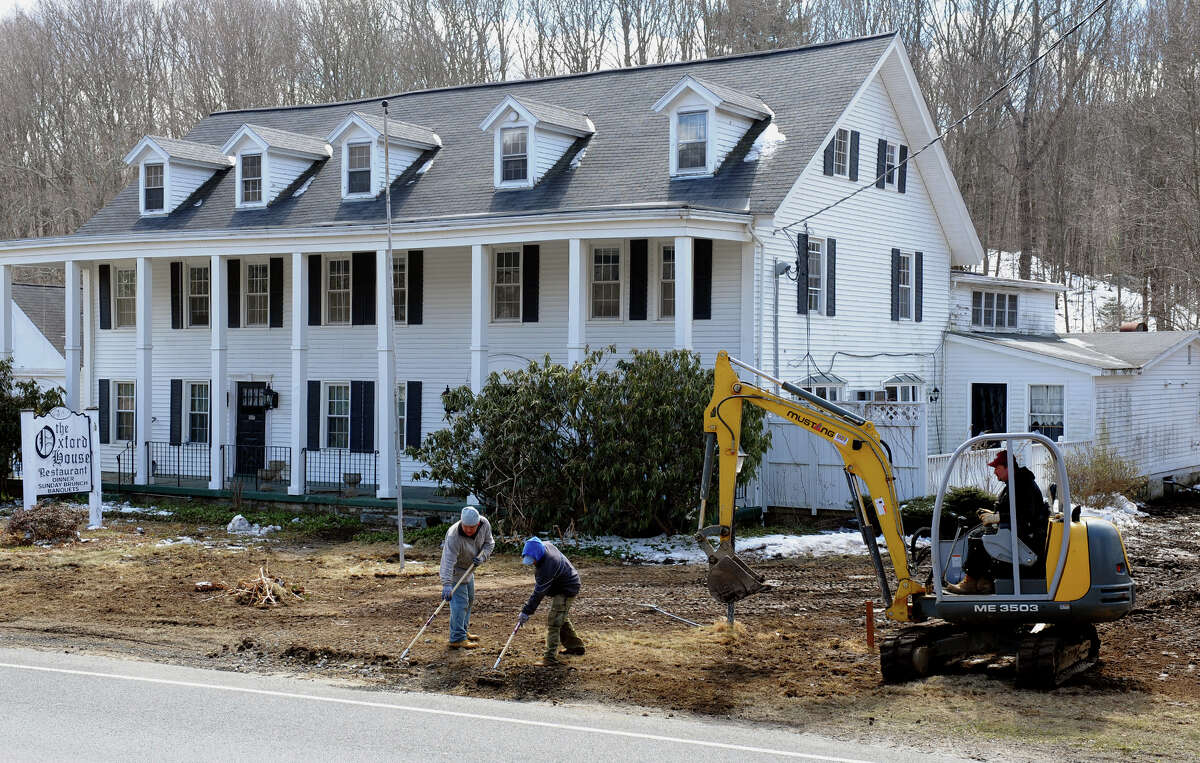 Historic Oxford House under renovation