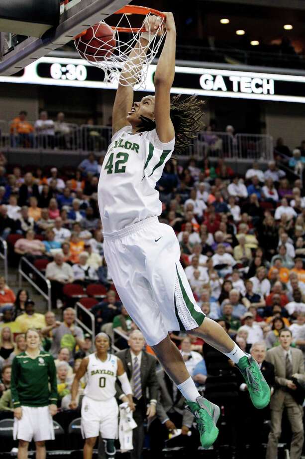 With 18 dunks, Baylor's Griner makes her mark in women's basketball