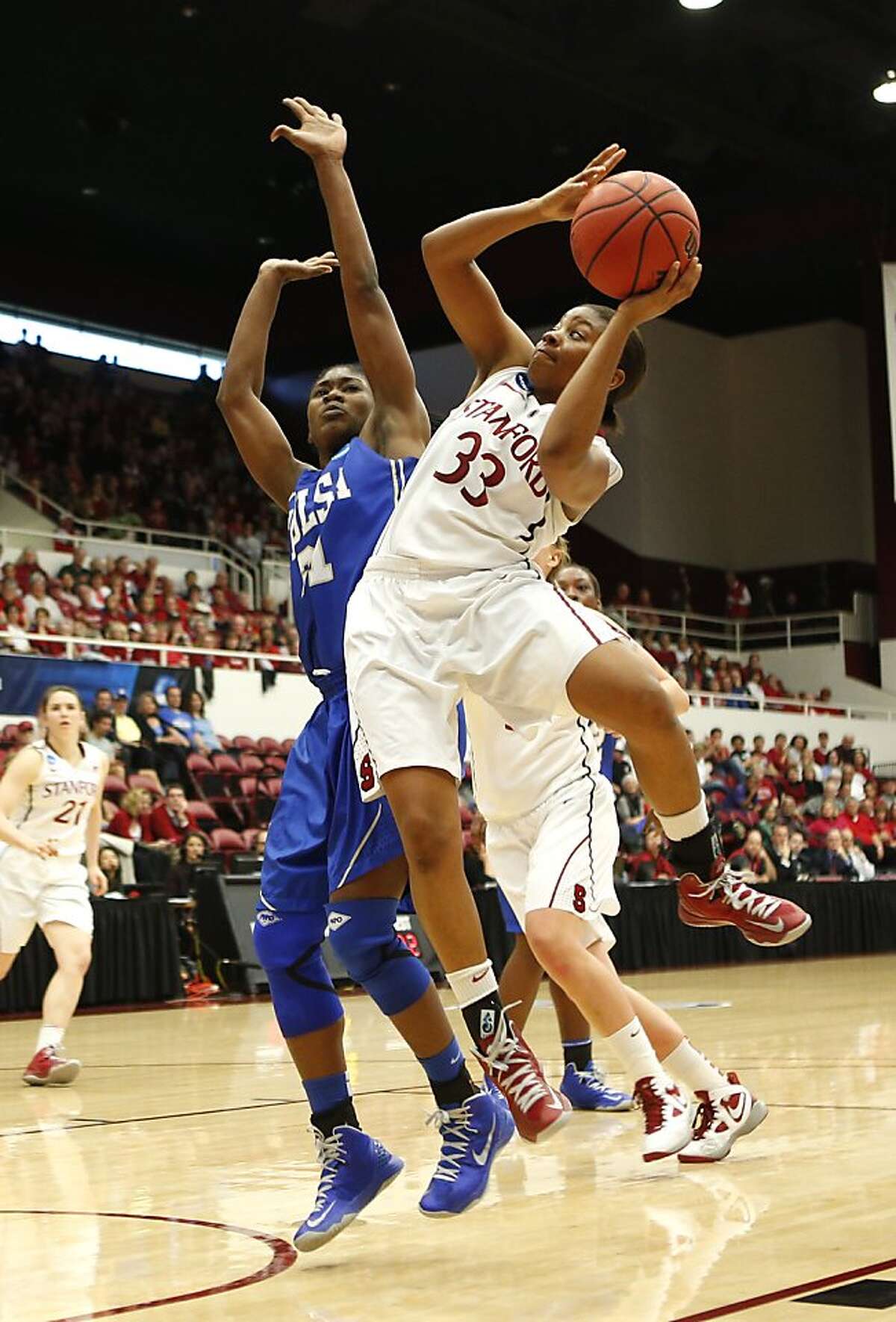 Stanford women beat Tulsa in 1st round