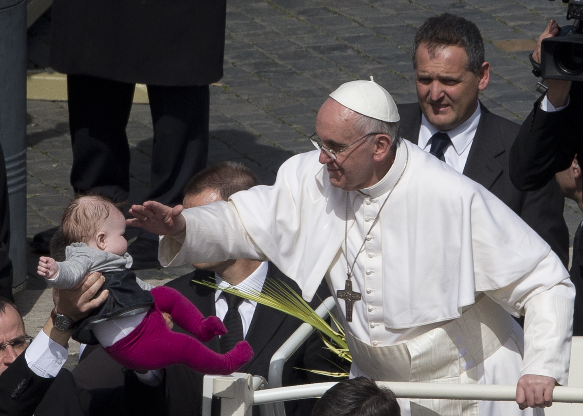 New pope opens Holy Week at Vatican on Palm Sunday