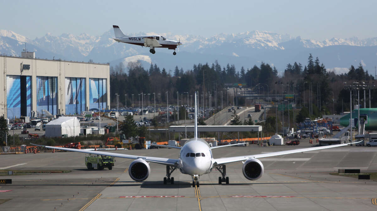 Commercial flights at Paine Field on hold for now