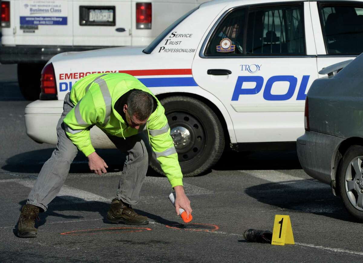 Rookie firefighter revives girl, 4