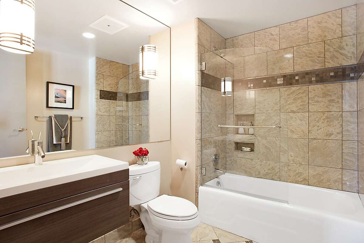 South Beach condo has bay, city views