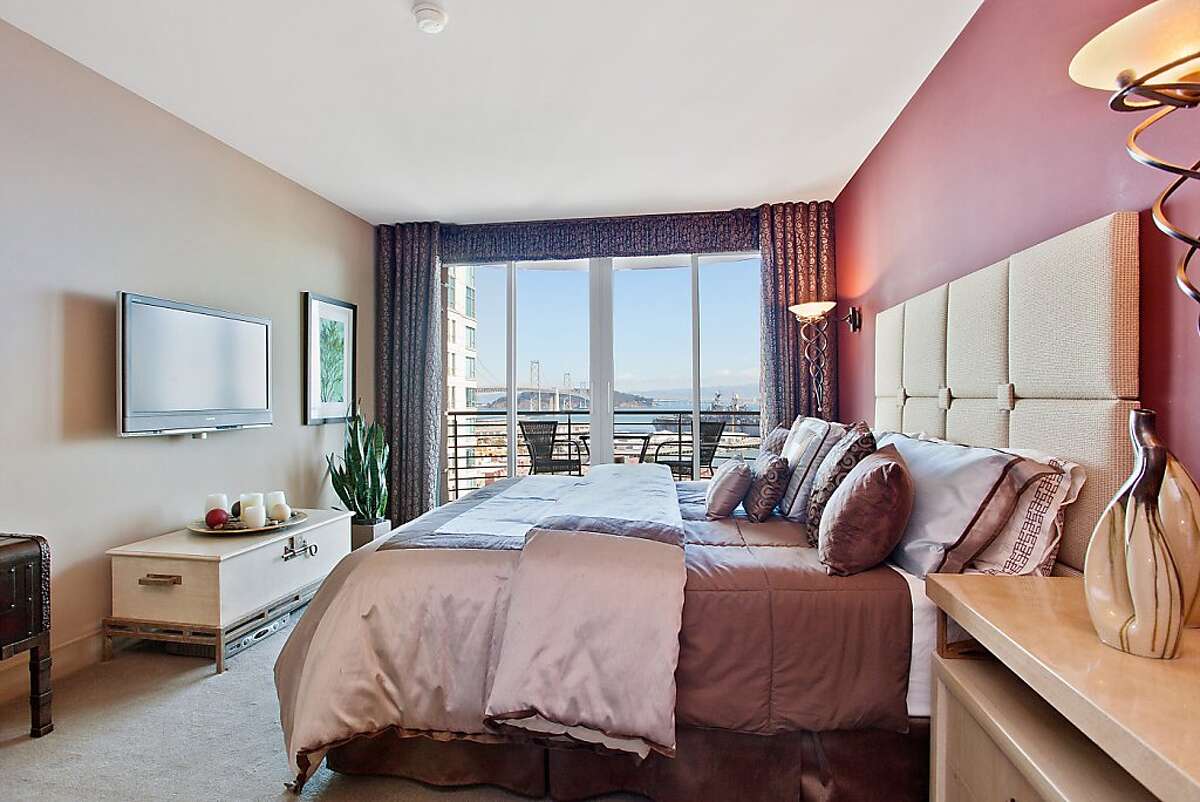 South Beach condo has bay, city views