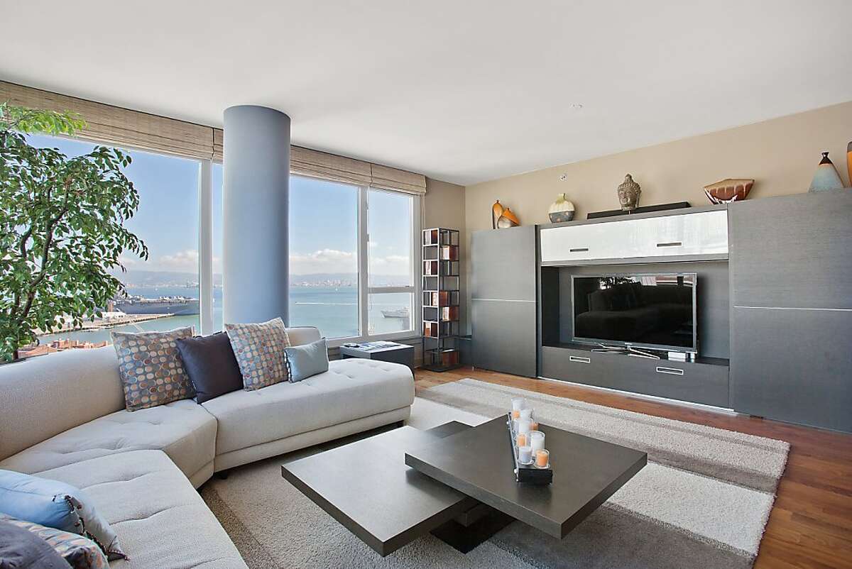 South Beach condo has bay, city views