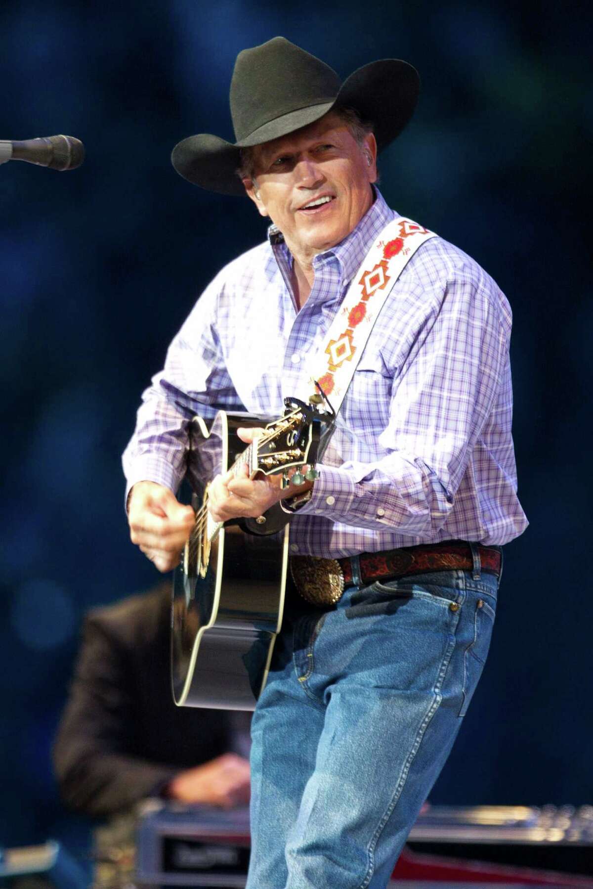 Readers: Send us your George Strait concert stories