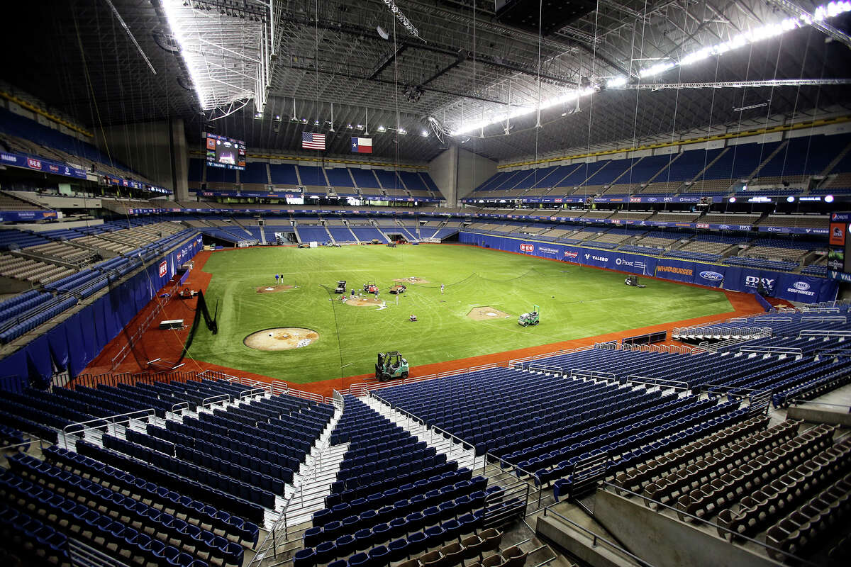 It's batter up for first time in the Alamodome