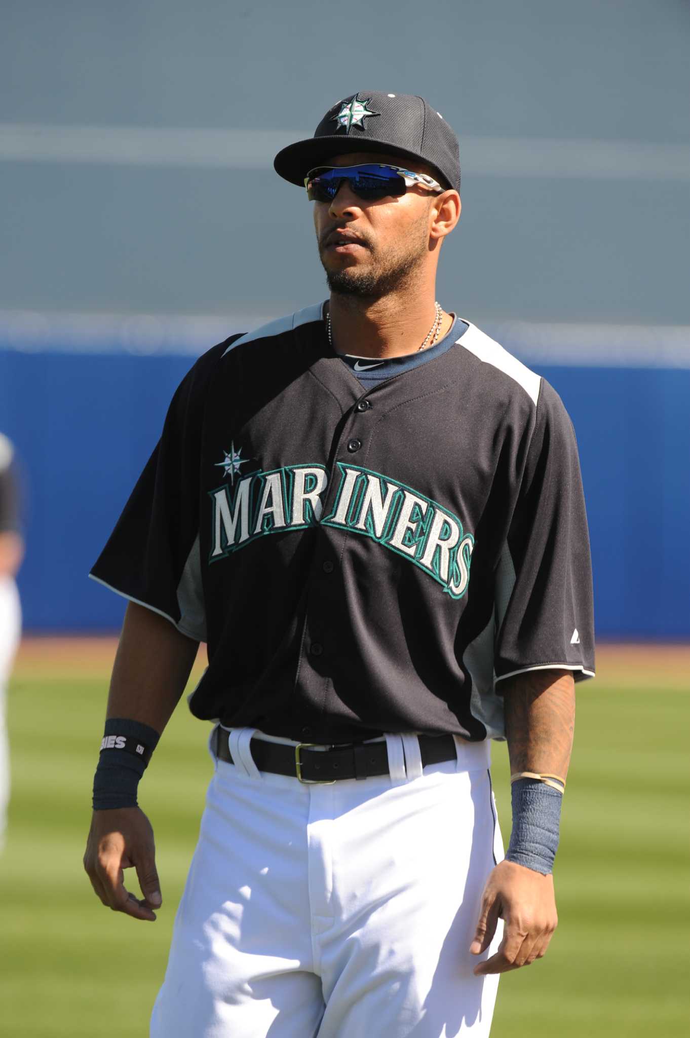 Seattle Mariners - Team photo before Opening Day. This is the first known  team photo of the Mariners in their road greys. Ben VanHouten/Seattle  Mariners