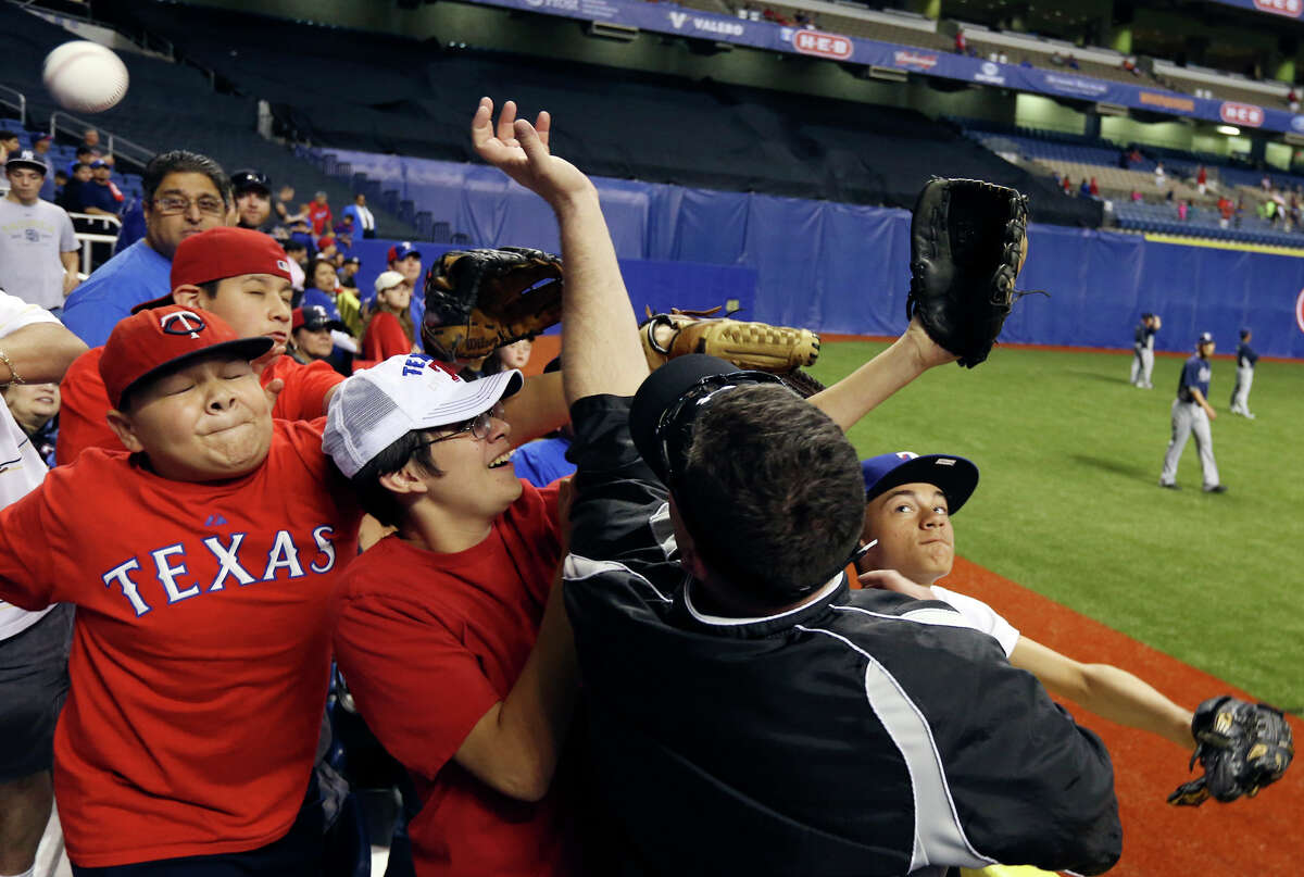 Rangers, Indians to play in Alamodome