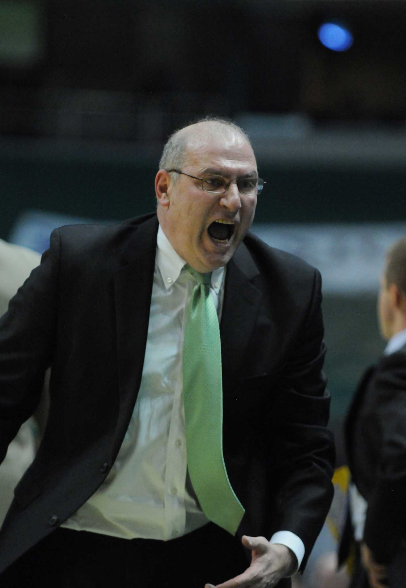 Feast, famine for Siena basketball