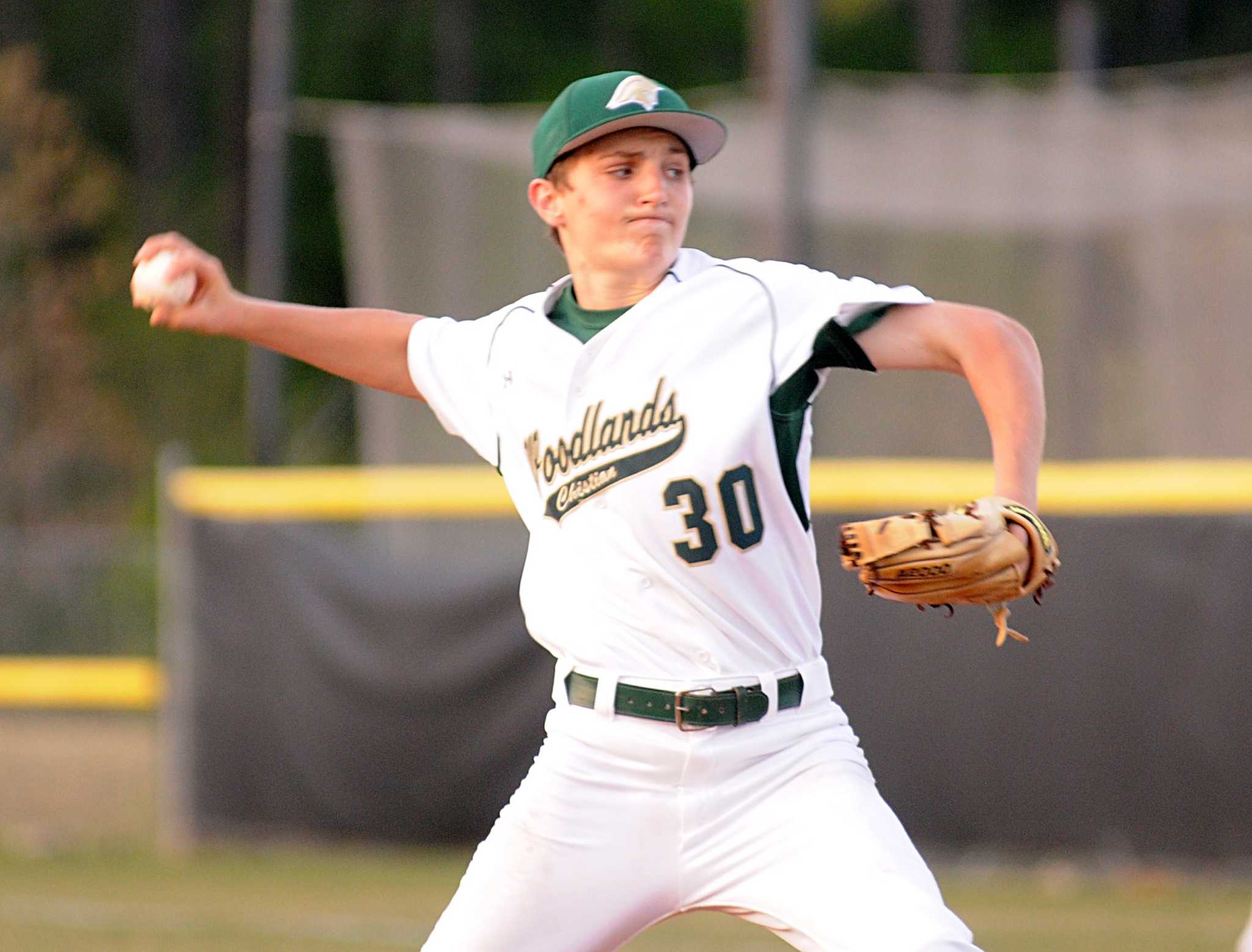 Baseball: Woodlands Christian finds wins in district play