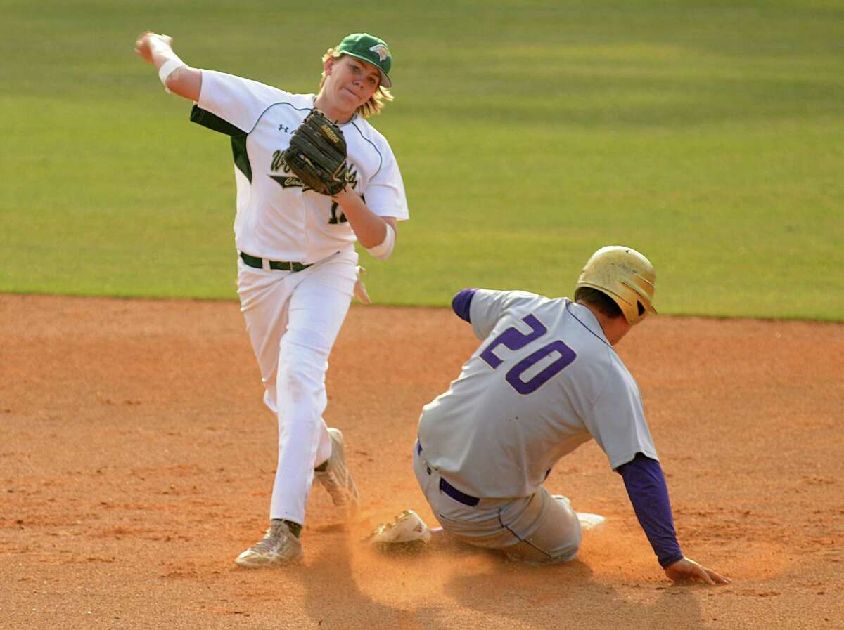 Baseball Woodlands Christian finds wins in district play