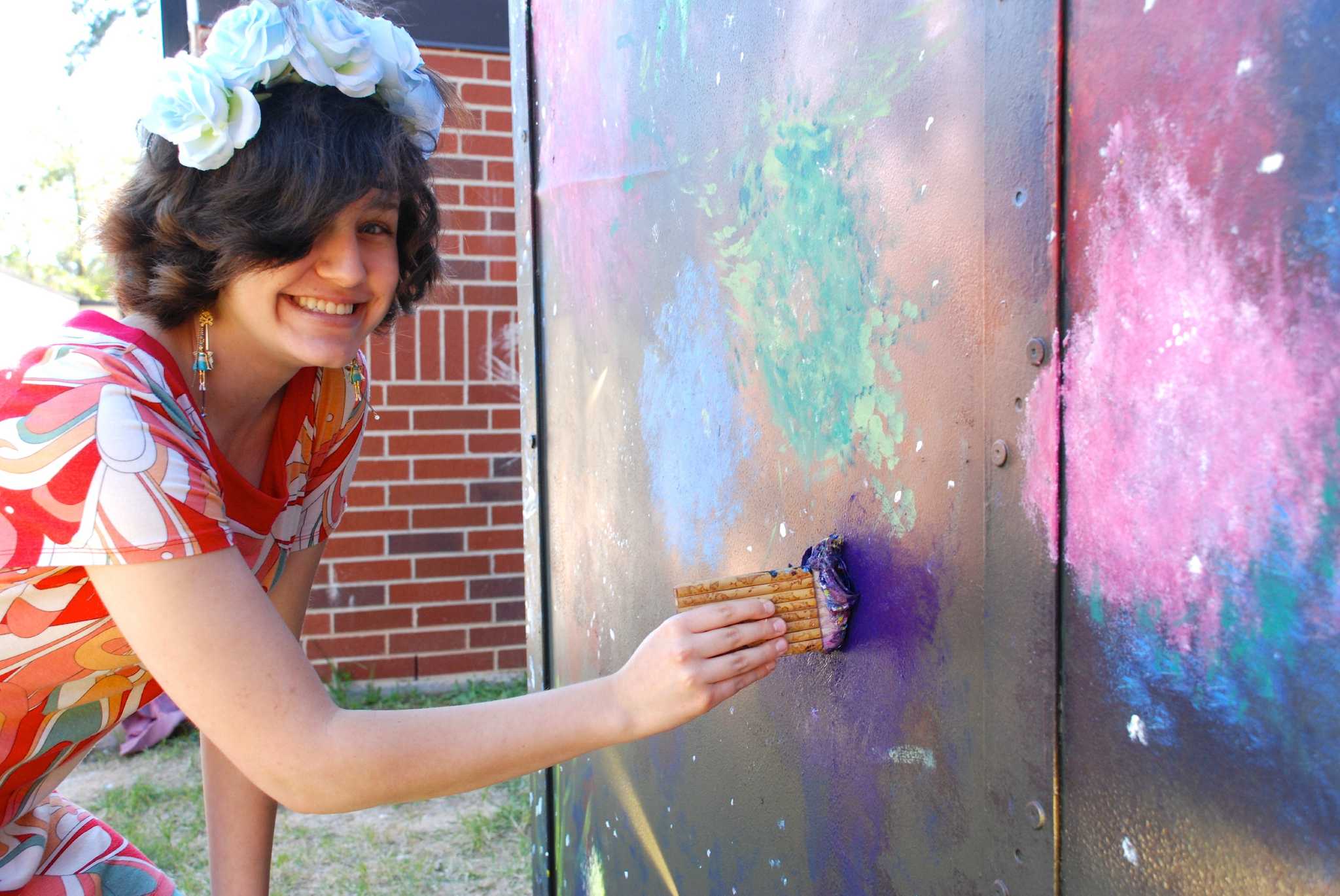 Students turn storage POD into work of art for Woodlands Arts Festival