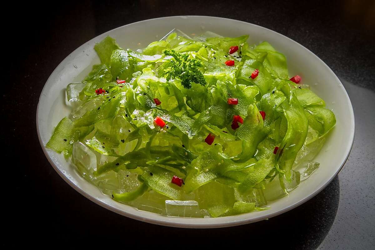 Review Chili House turns up the heat