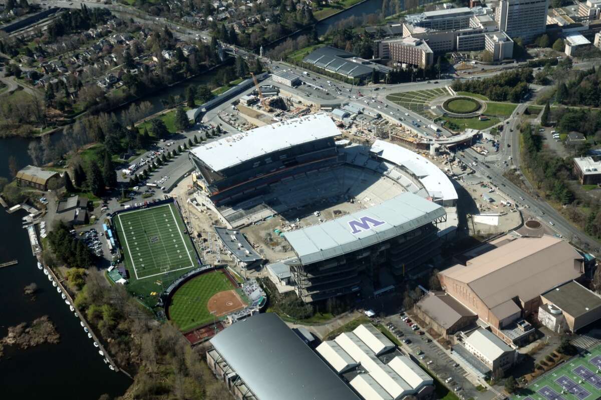 new-husky-stadium-on-schedule-for-kickoff-aug-31