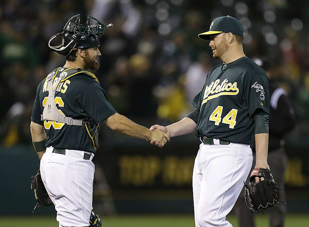 A's break out bats to defeat Mariners