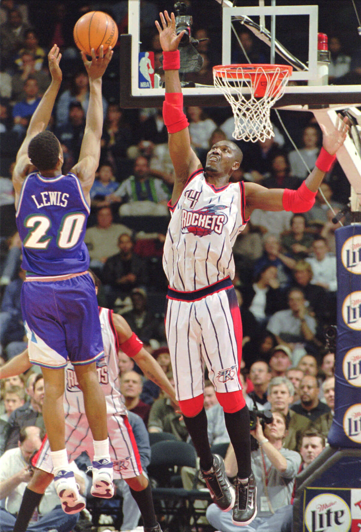 Shaq heaps praise on Rockets legend Hakeem Olajuwon on Sunday TODAY