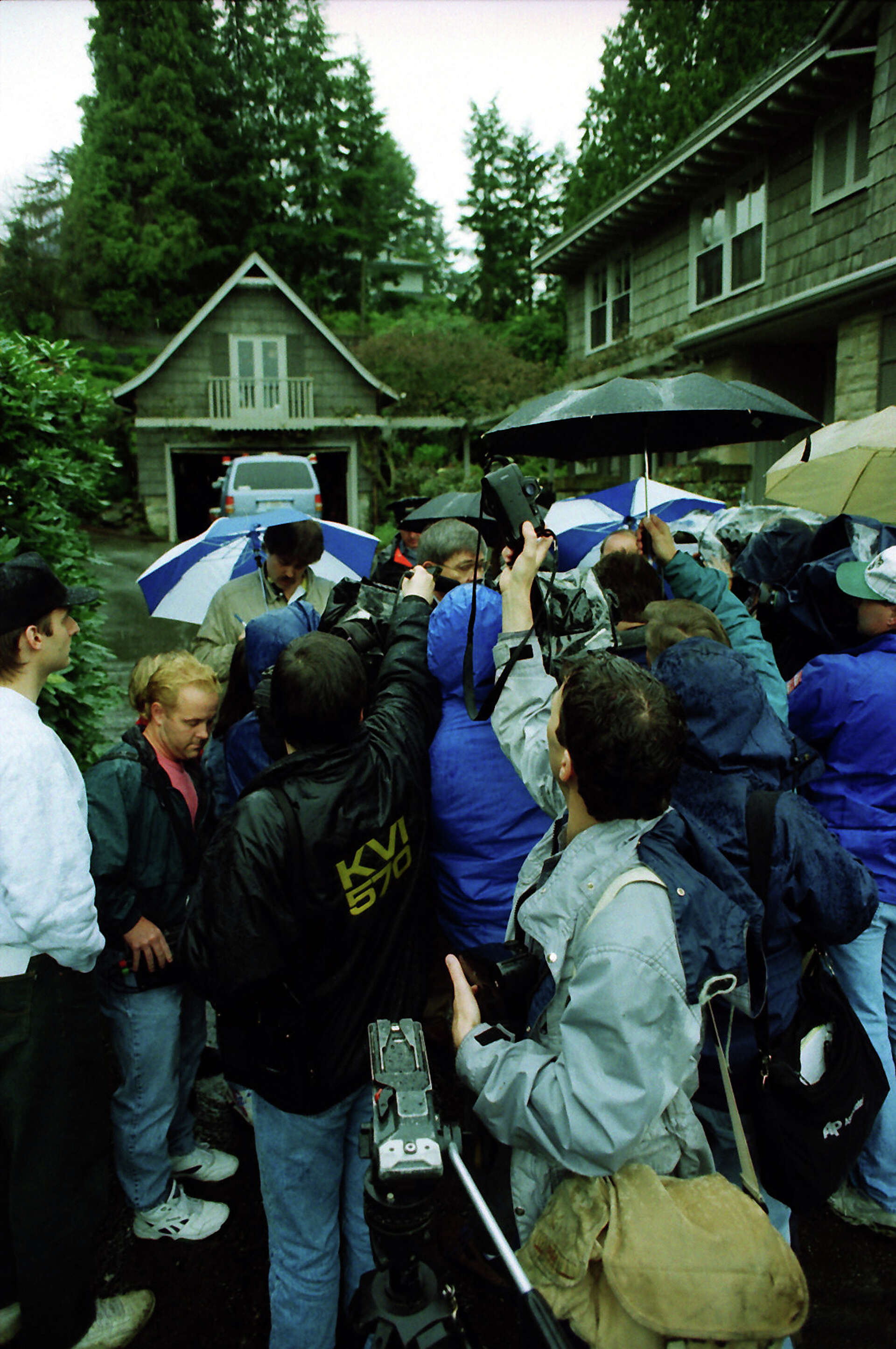 Police release new photos from Kurt Cobain suicide