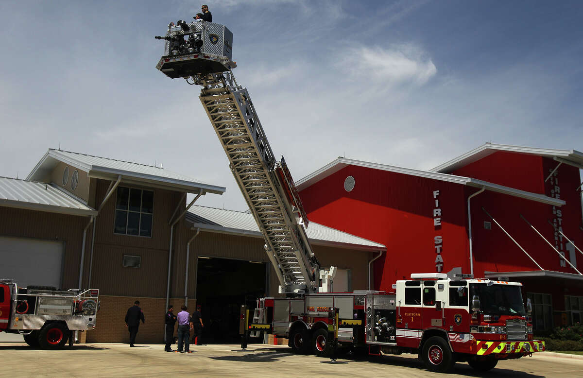 SAFD unveils 3 new trucks