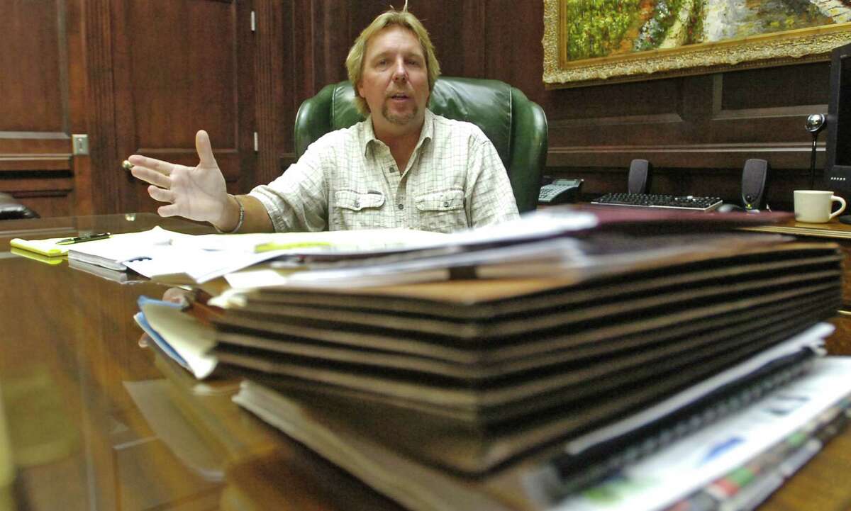 Judge finds in contract for spill representation