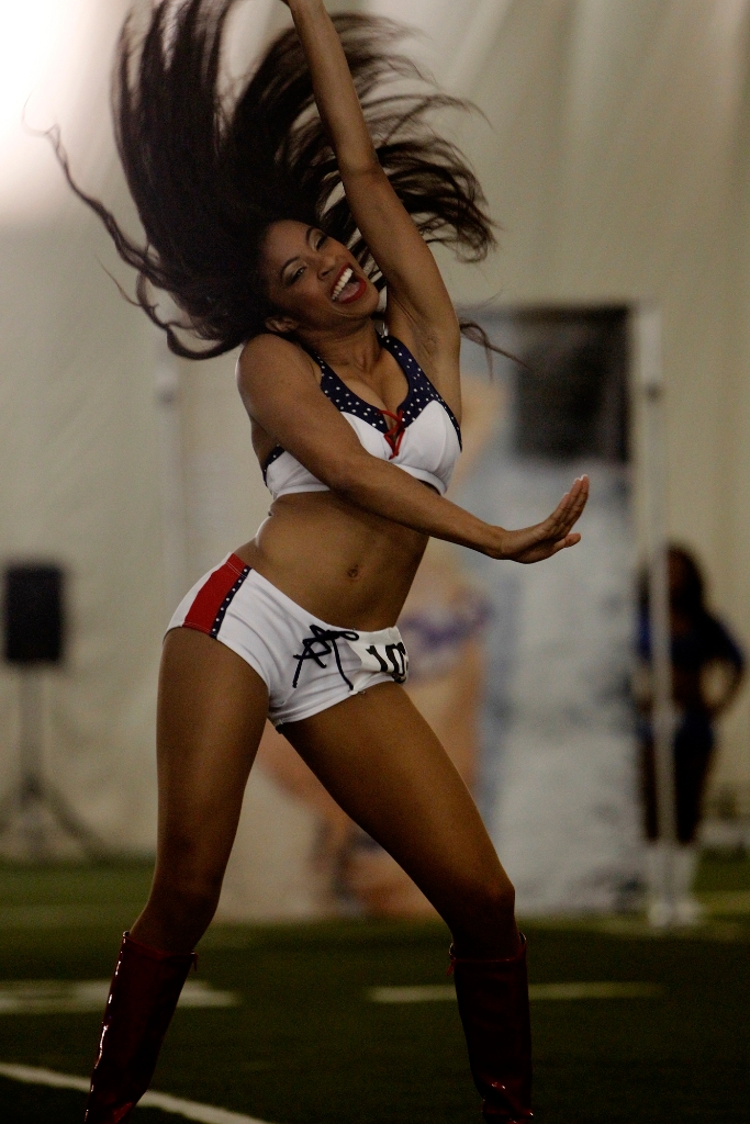 Houston Texans Cheerleader Swimsuit Calendar Reveal Incoming - Battle Red  Blog