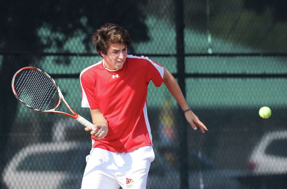 LBHS Boys Tennis has busy week 030519